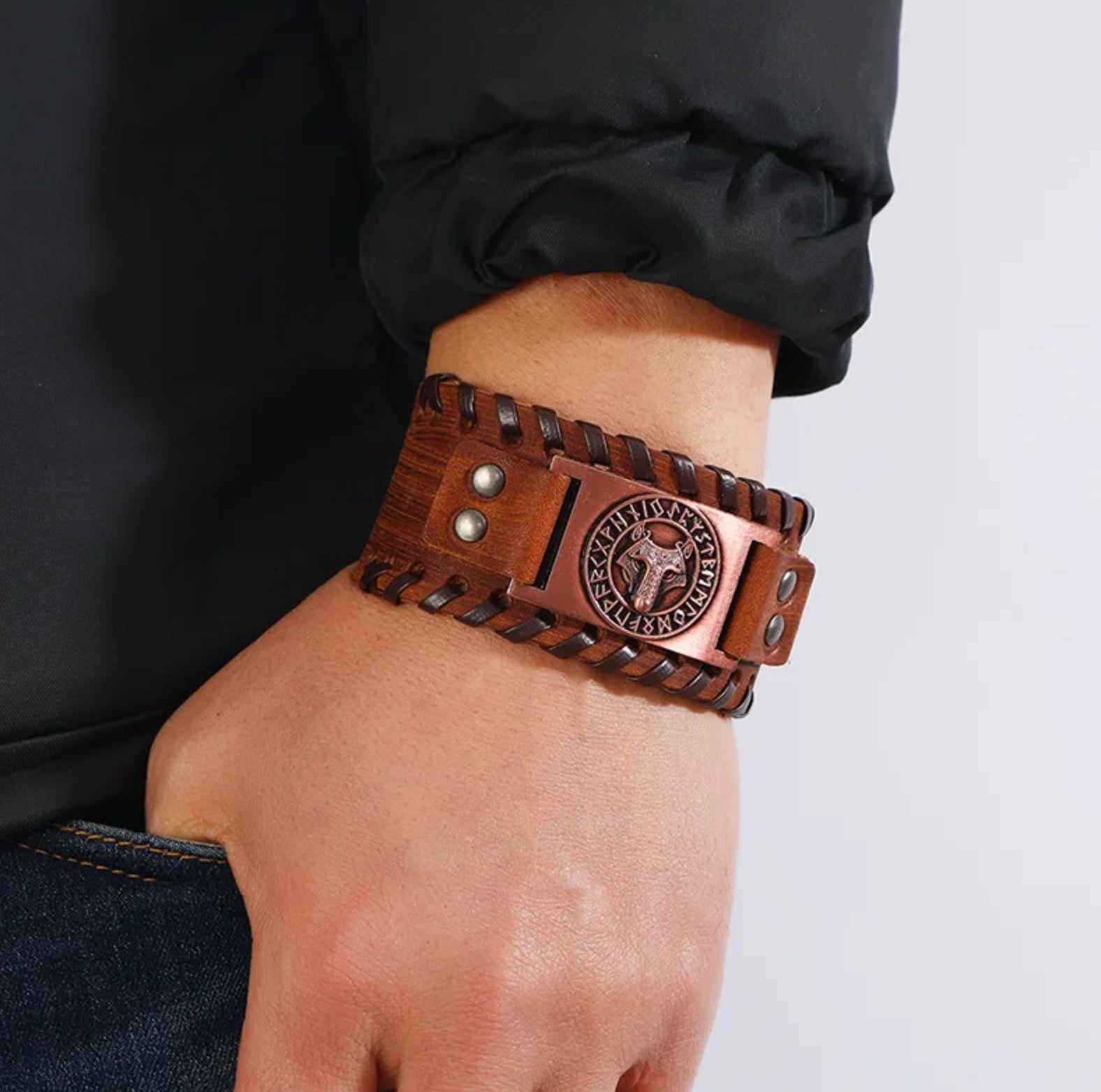 Handmade Viking Wolf Head Bracelet