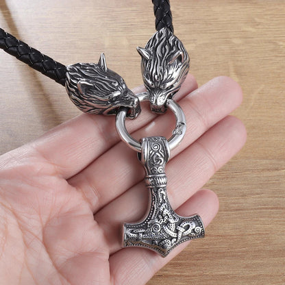 Viking Wolf Head With Mjölnir Chain