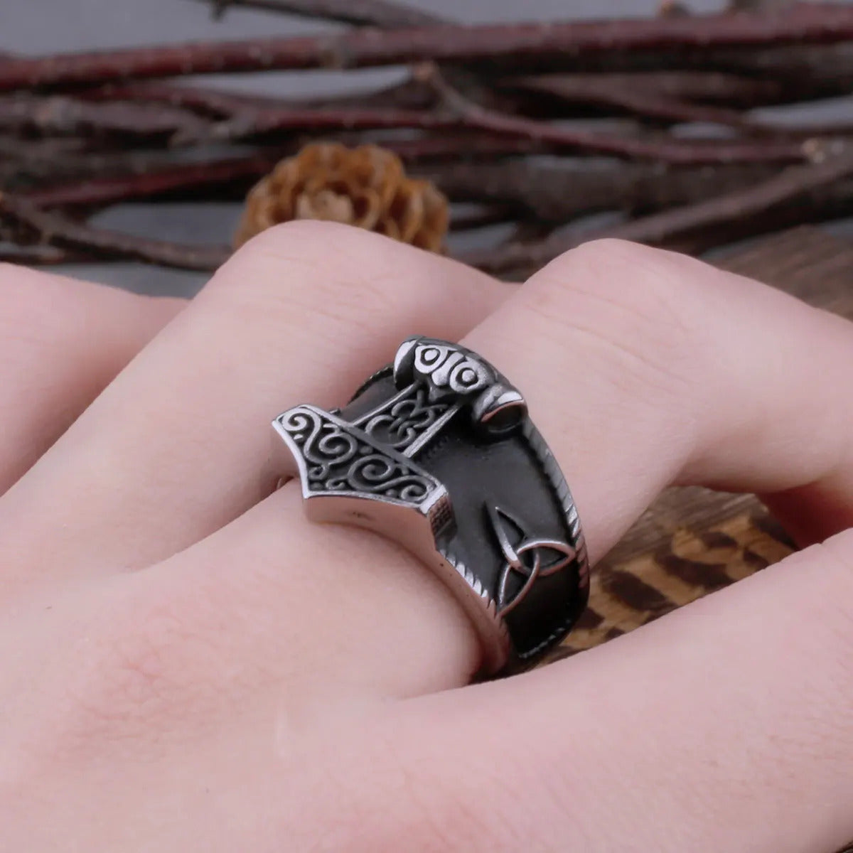 Thor's Hammer Mjölnir Ring