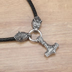 Viking Wolf Head With Mjölnir Chain