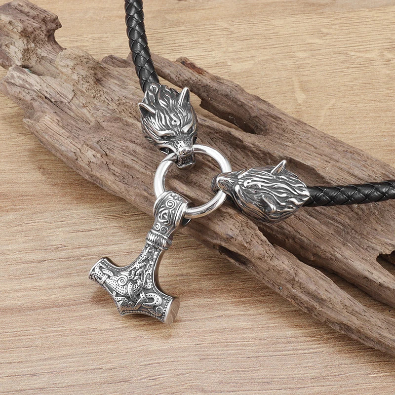 Viking Wolf Head With Mjölnir Chain