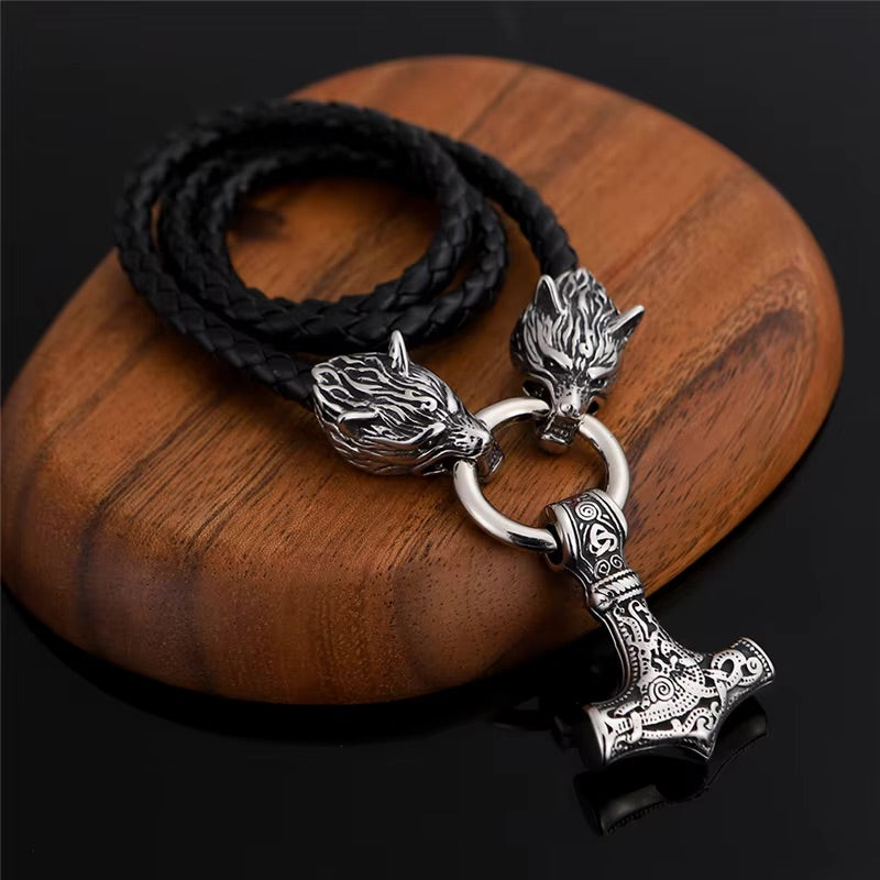 Viking Wolf Head With Mjölnir Chain